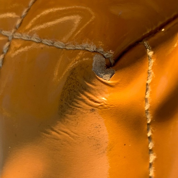 Chanel Chocolate Bar Tote Patent - Picture 10 of 14